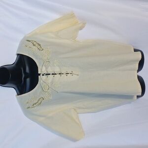 Together Vintage pastel yellow embroidery short sleeve tunic top w lace cutout